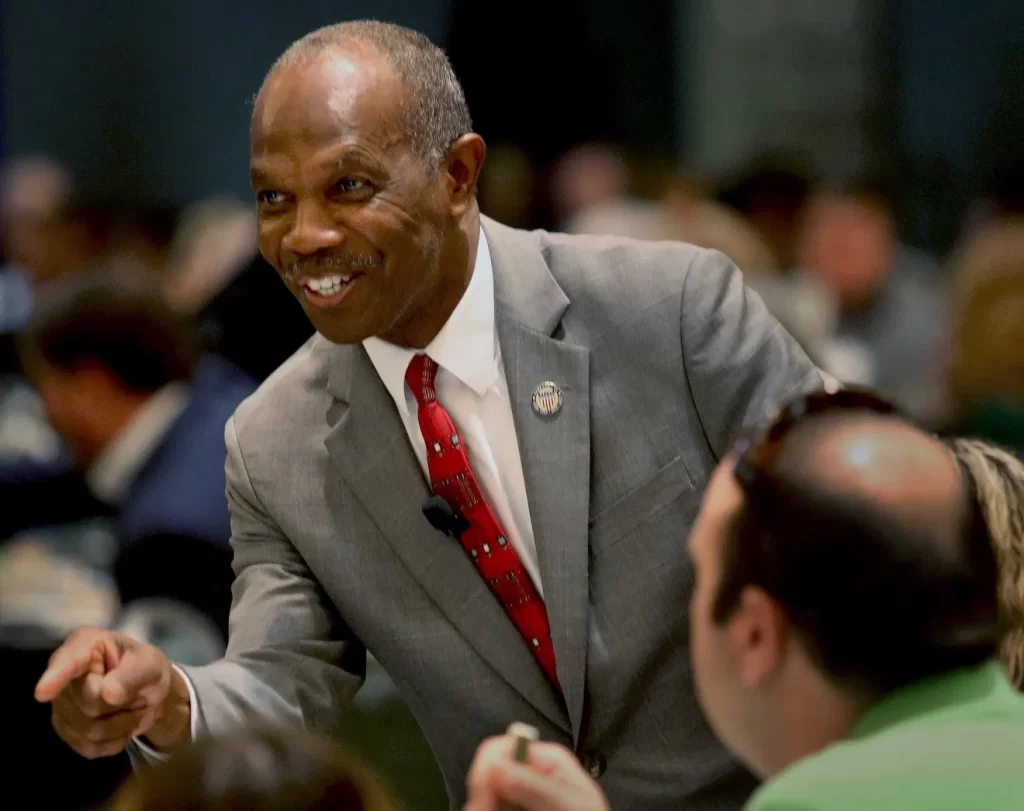 Mayor Donnie Tuck praises Hampton’s constant innovation in State of the City address